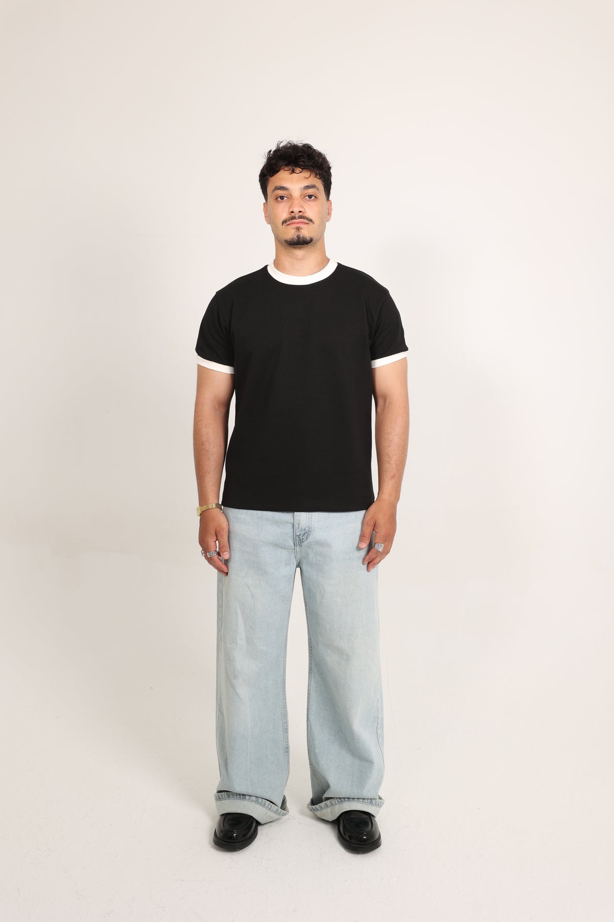Ringer Tee black x White