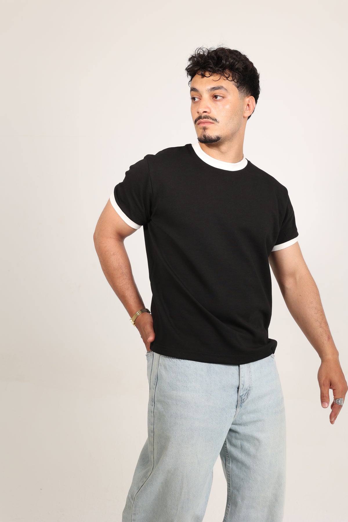 Ringer Tee black x White