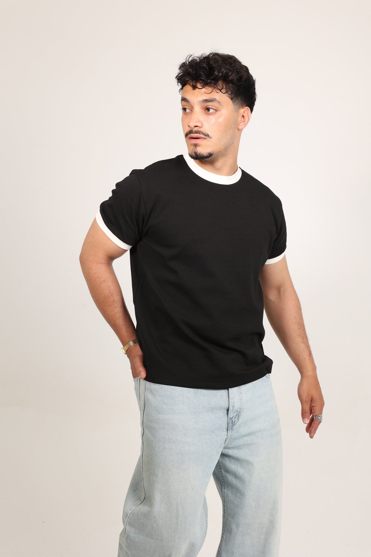 Ringer Tee black x White