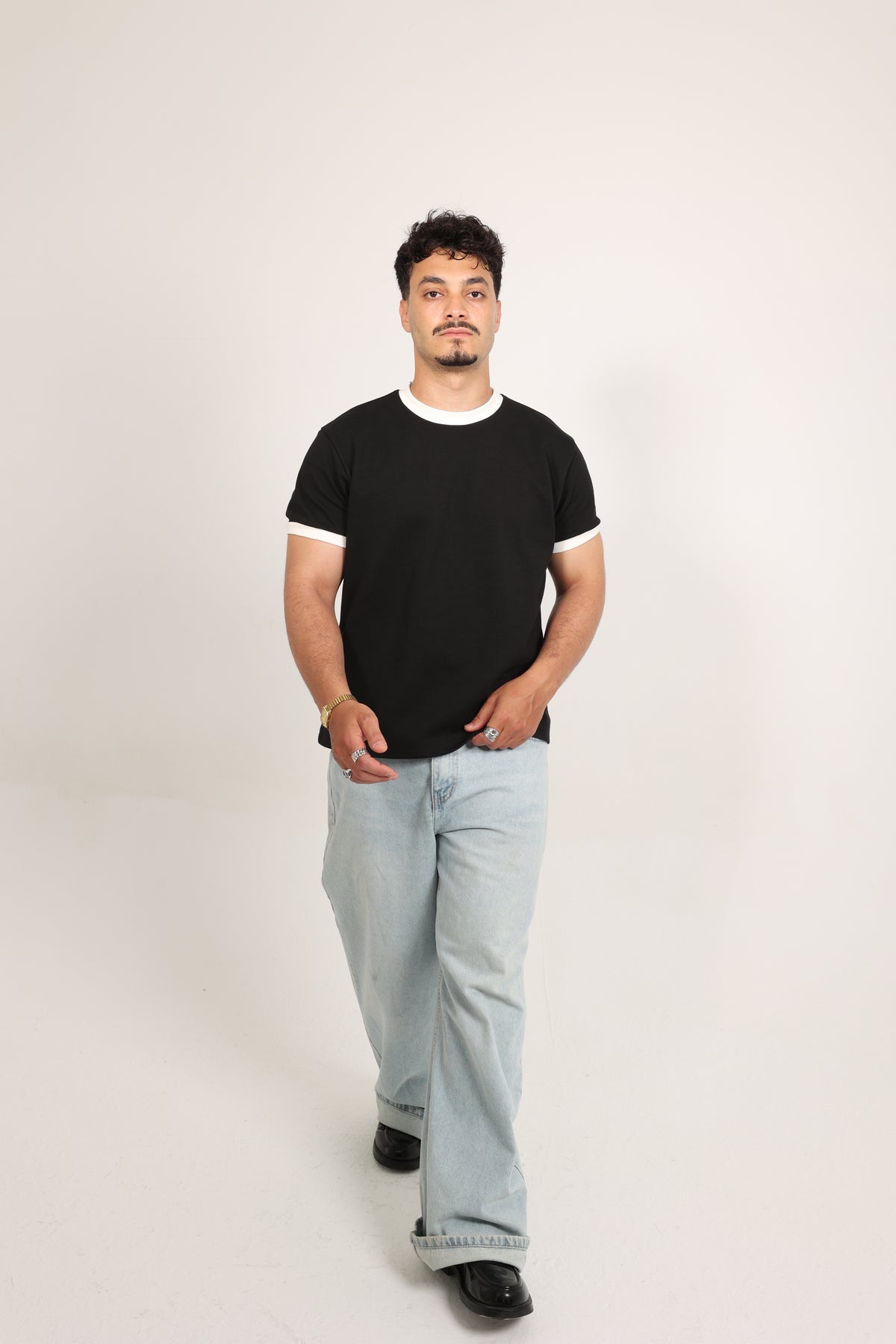 Ringer Tee black x White